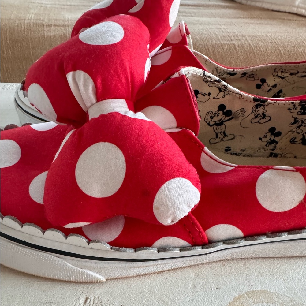 Disney Collab Vans Minnie Bow shoes
